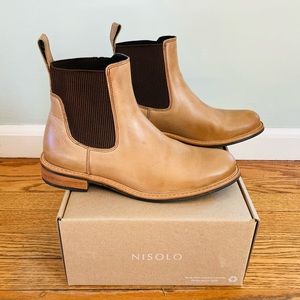 Nisolo Carmen Chelsea Boot in Almond, Size 10